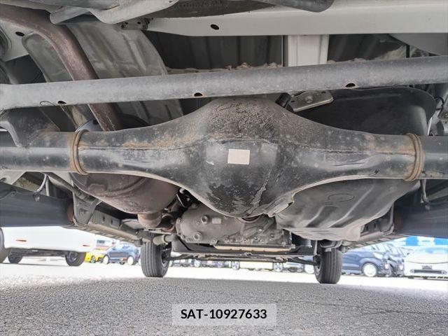 Daihatsu ATRAI 2022-04 8658041-7