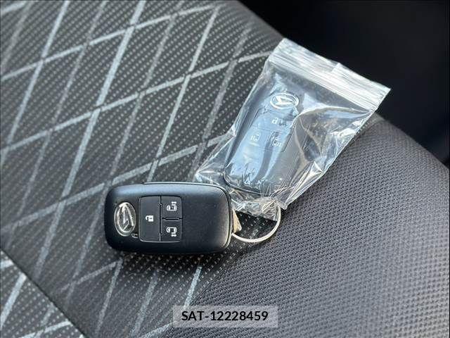 Daihatsu ATRAI 2023-04 8665813-18