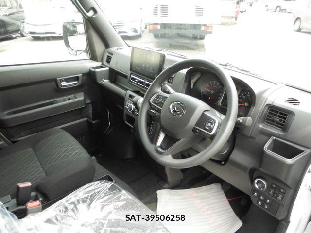 Daihatsu ATRAI 2026-08 8658039-1