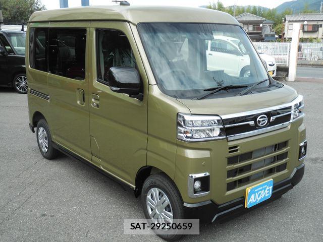 Daihatsu ATRAI 2026-08 8658040-3