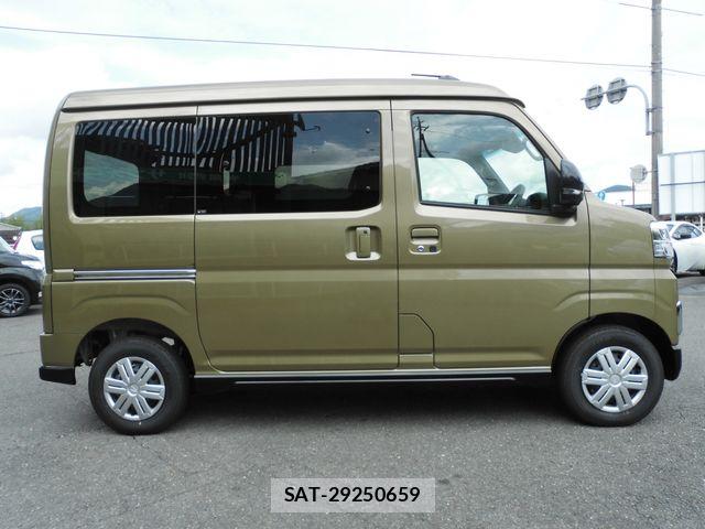 Daihatsu ATRAI 2026-08 8658040-6