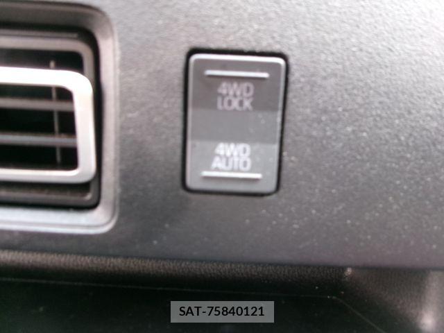 Daihatsu ATRAI 2022-08 8878718-19