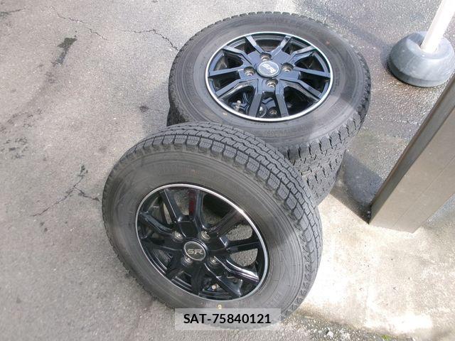 Daihatsu ATRAI 2022-08 8878718-29