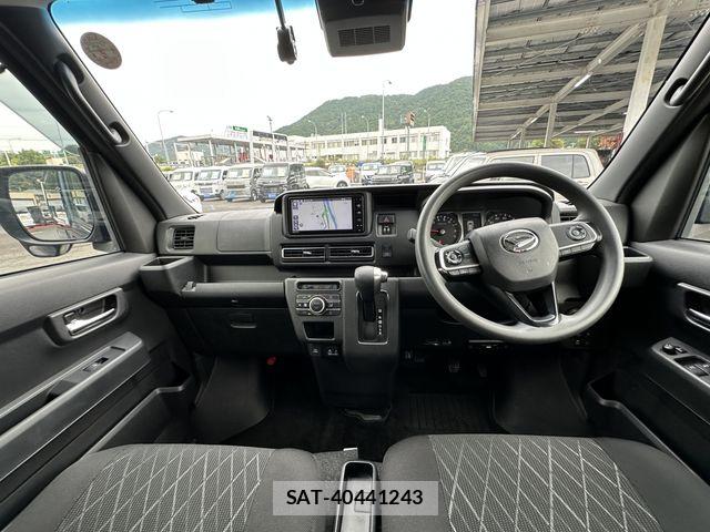 Daihatsu ATRAI 2022-09 8878717-12