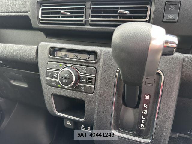 Daihatsu ATRAI 2022-09 8878717-17