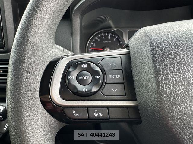 Daihatsu ATRAI 2022-09 8878717-18