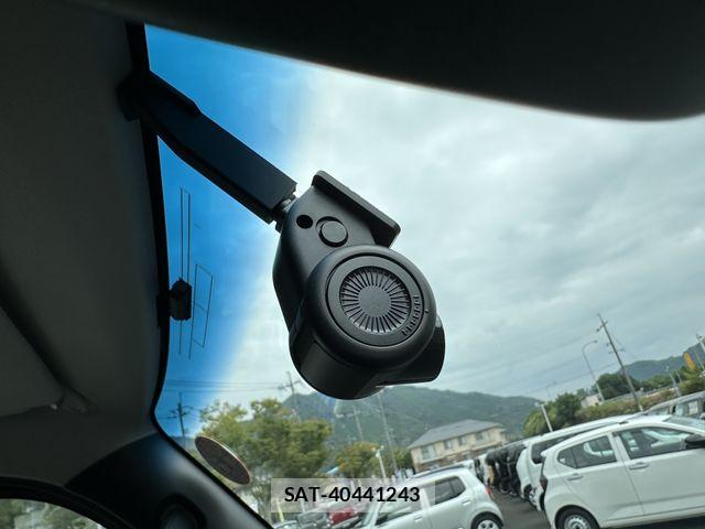 Daihatsu ATRAI 2022-09 8878717-24