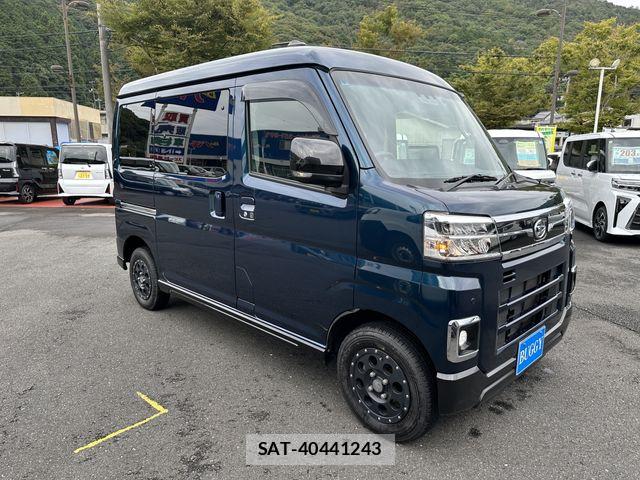 Daihatsu ATRAI 2022-09 8878717-2