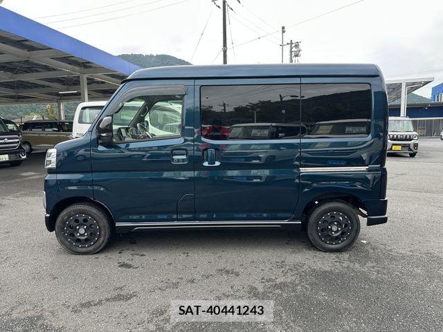 Daihatsu ATRAI 2022-09 8878717-7