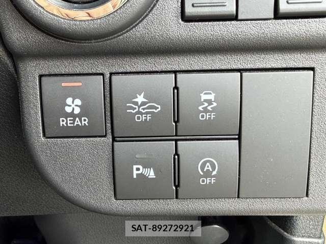 Daihatsu ATRAI 2023-01 8878715-9