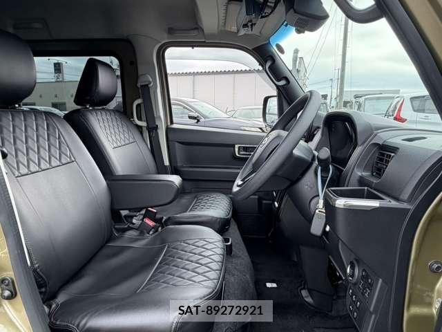 Daihatsu ATRAI 2023-01 8878715-11