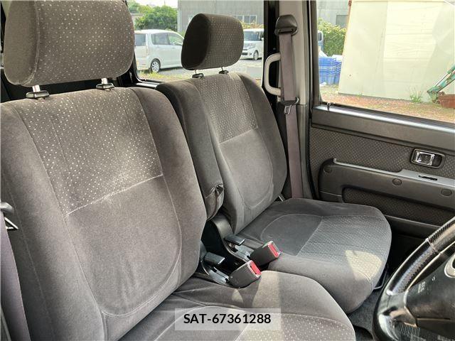 Daihatsu ATRAI WAGON 2006-05 1255392-13