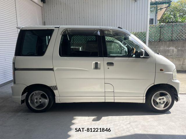 Daihatsu ATRAI WAGON 2001-01 1320746-6