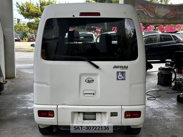 Daihatsu ATRAI WAGON 2014-10 3064081-5