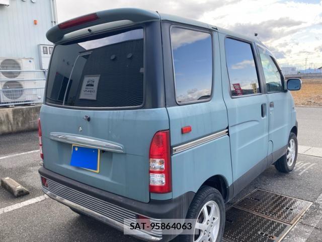 Daihatsu ATRAI WAGON 2000-06 3659858-2