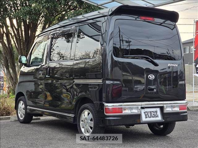 Daihatsu ATRAI WAGON 2009-02 4586858-9