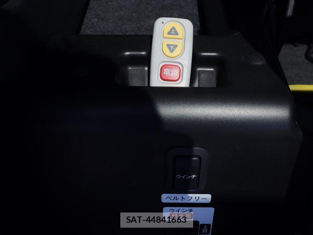 Daihatsu ATRAI WAGON 2020-10 7214965-4