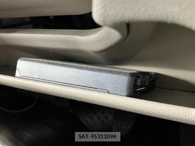 Daihatsu ATRAI WAGON 2015-04 7249823-24