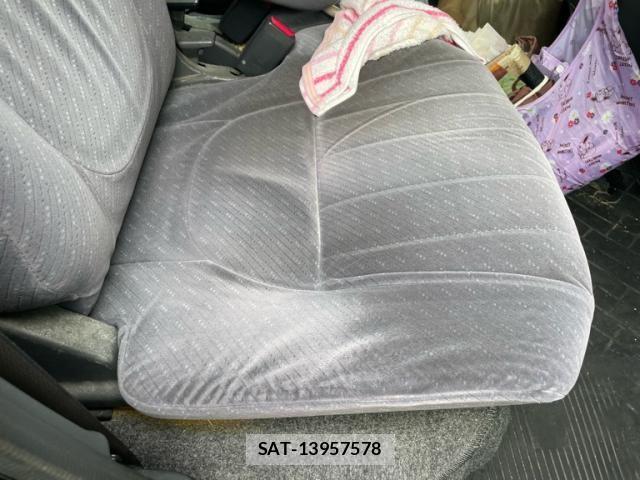 Daihatsu ATRAI WAGON 2005-06 7325694-11