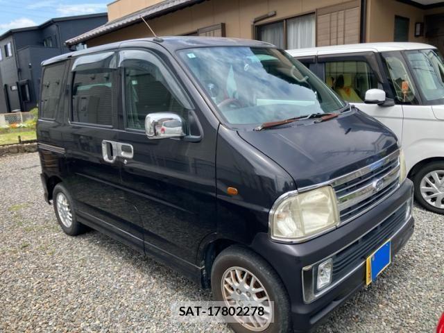 Daihatsu ATRAI WAGON 2004-06 7356840-2