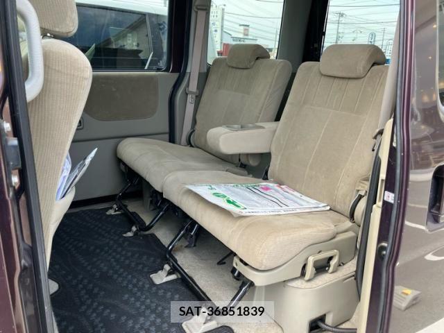 Daihatsu ATRAI WAGON 2011-07 7452951-12