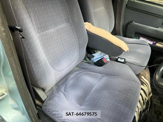 Daihatsu ATRAI WAGON 2005-12 7499560-11