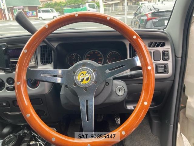 Daihatsu ATRAI WAGON 2003-07 7561840-15