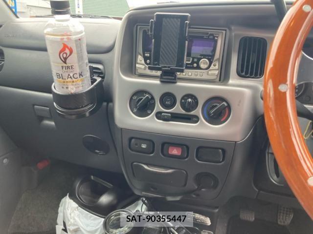 Daihatsu ATRAI WAGON 2003-07 7561840-17
