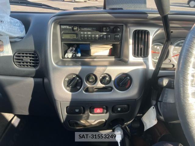 Daihatsu ATRAI WAGON 2003-10 8072857-17