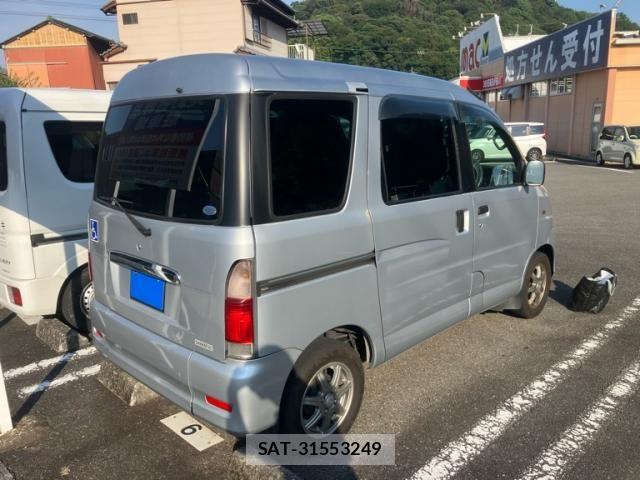 Daihatsu ATRAI WAGON 2003-10 8072857-2