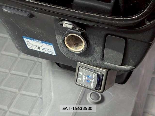 Daihatsu ATRAI WAGON 2021-04 8098029-11