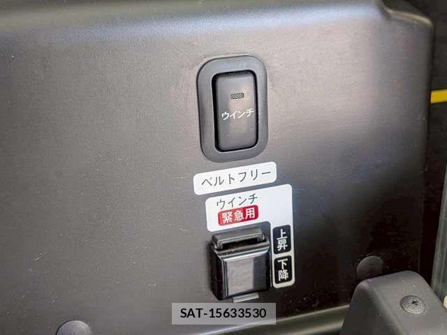 Daihatsu ATRAI WAGON 2021-04 8098029-21