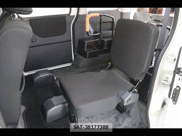 Daihatsu ATRAI WAGON 2021-03 8128937-3