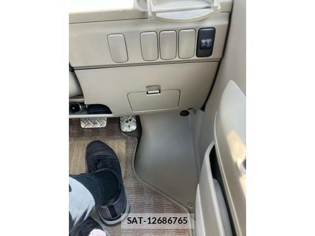 Daihatsu ATRAI WAGON 2008-07 8228910-22
