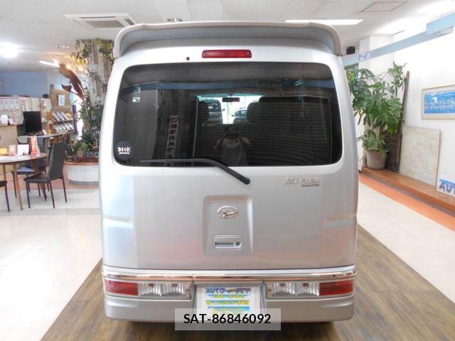 Daihatsu ATRAI WAGON 2013-06 8244623-6