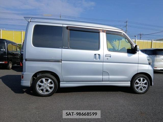 Daihatsu ATRAI WAGON 2015-09 8313085-10