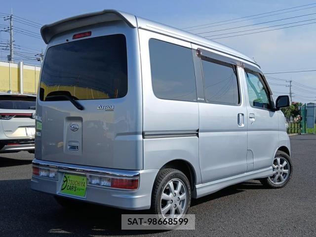 Daihatsu ATRAI WAGON 2015-09 8313085-1