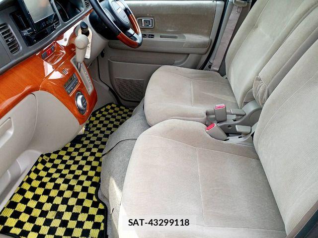 Daihatsu ATRAI WAGON 2012-08 8364780-11