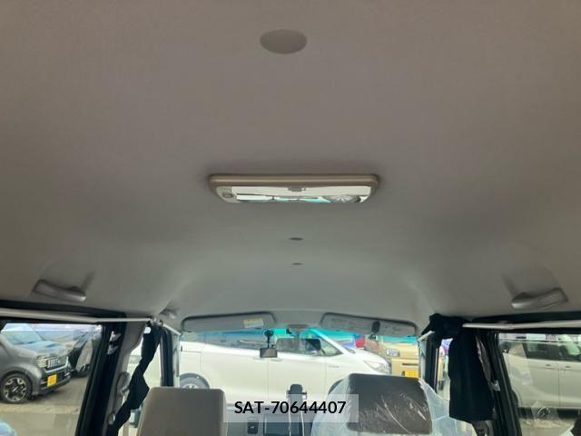 Daihatsu ATRAI WAGON 2011-10 8364788-6