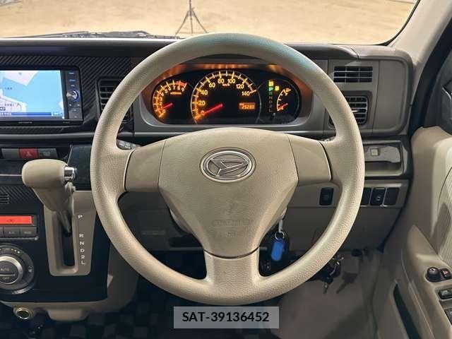 Daihatsu ATRAI WAGON 2013-08 8457055-9