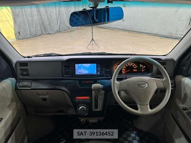 Daihatsu ATRAI WAGON 2013-08 8457055-12