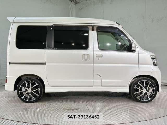 Daihatsu ATRAI WAGON 2013-08 8457055-3