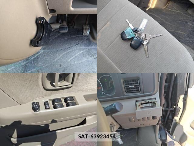 Daihatsu ATRAI WAGON 2010-10 8561172-6
