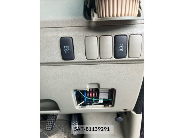 Daihatsu ATRAI WAGON 2011-08 8561174-17