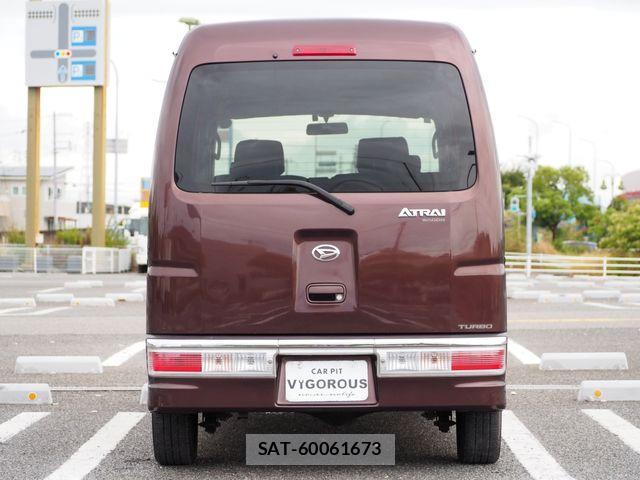 Daihatsu ATRAI WAGON 2011-07 8740525-11
