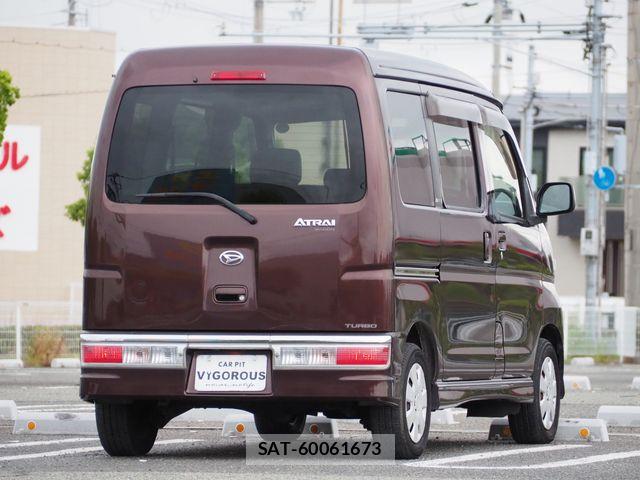 Daihatsu ATRAI WAGON 2011-07 8740525-12