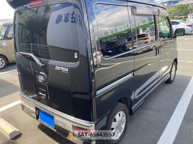 Daihatsu ATRAI WAGON 2013-02 8827882-3