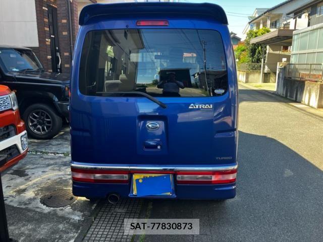 Daihatsu ATRAI WAGON 2005-10 8883311-3