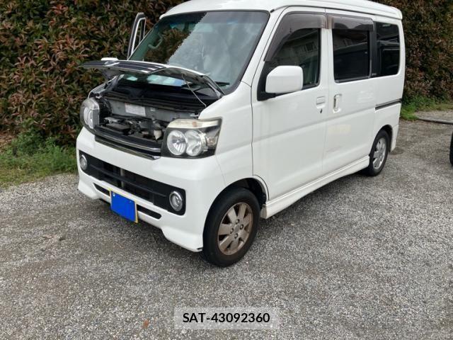 Daihatsu ATRAI WAGON 2017-07 6902156-0