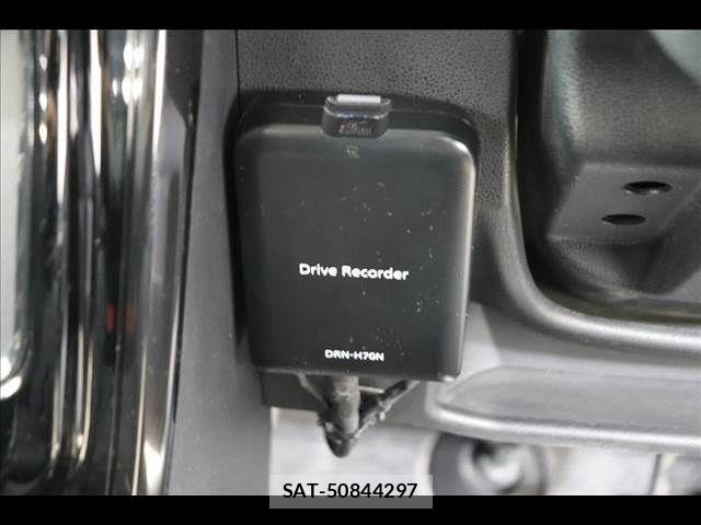 Daihatsu ATRAI WAGON 2021-04 7020033-5